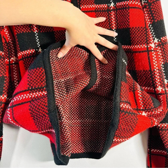 Vintage Liz Baker Plaid Red White Black Heavy Knit Cardigan Embellished Buttons - Picture 5 of 8
